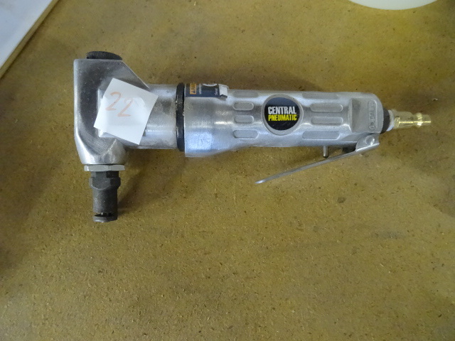 lot 22 image: CP air nibbler...