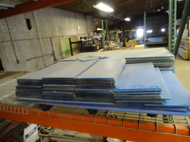lot 32 image: Pallet of misc plexi glass. 24 x 10...