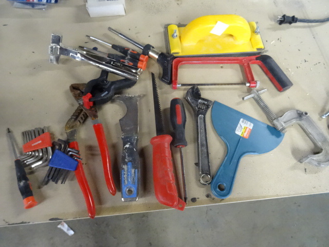 lot 50 image: Misc tools...