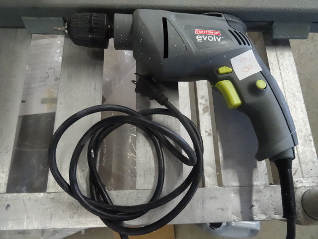 lot 68 image: Craftsman Evolv 38 keyless drill...