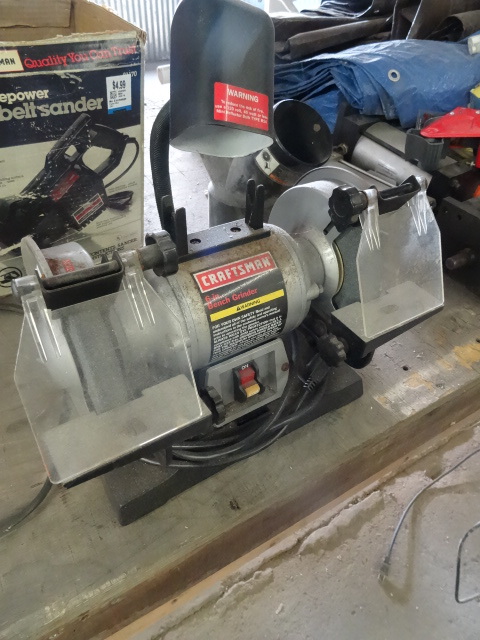 lot 69 image: Craftsman 6 bench grinder...