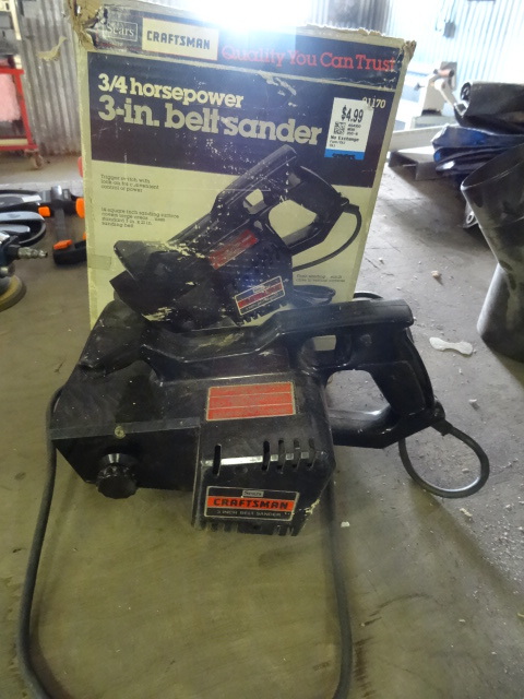 lot 70 image: Craftsman 34 hp 3  belt sander...