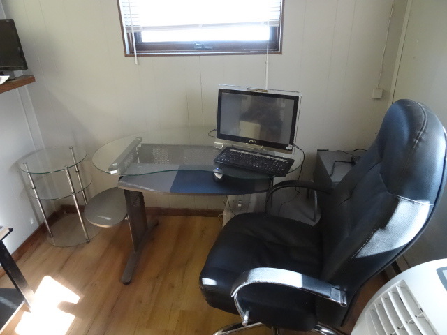 lot 100 image: Glass top office desk with side gla...