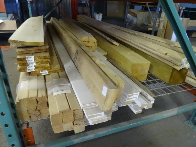 lot 114 image: Lots of misc wood. Lath. 1 x  and l...