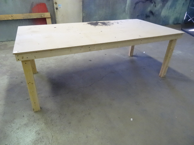 lot 125 image: 49 x 97 work station...