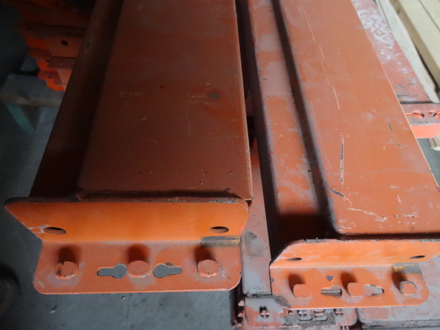 lot 137 image: Tear drop pallet rack beams. 144 x ...
