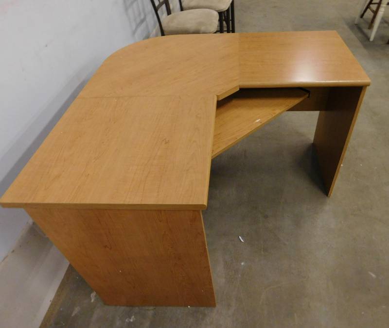 Corner Desk - 47 x 47 x 30(h)