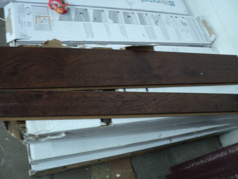 lot 41 image: 4 cases of interlocking flooring, m...