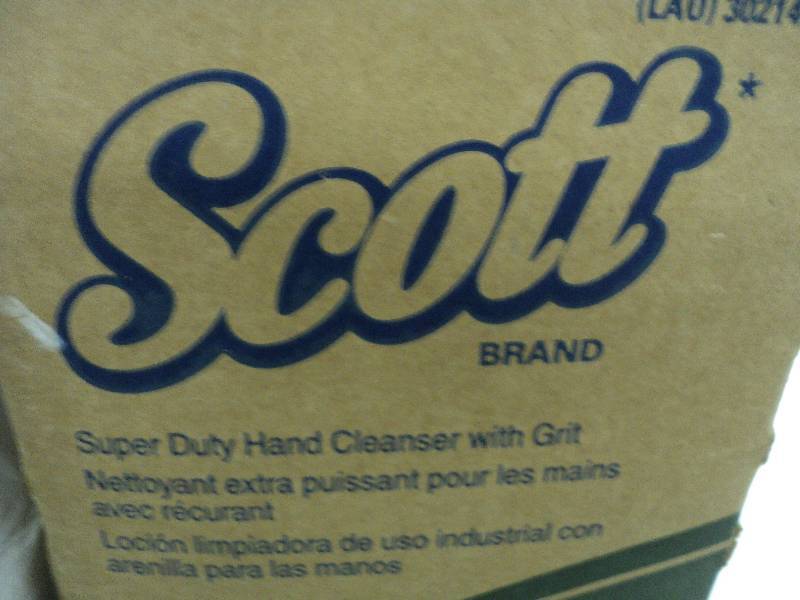 lot 76 image: Scot hand cleaner and extra duty ur...