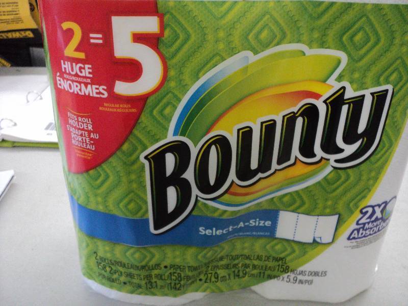 lot 90 image: 12 rolls of bounty, 158 2 ply sheet...
