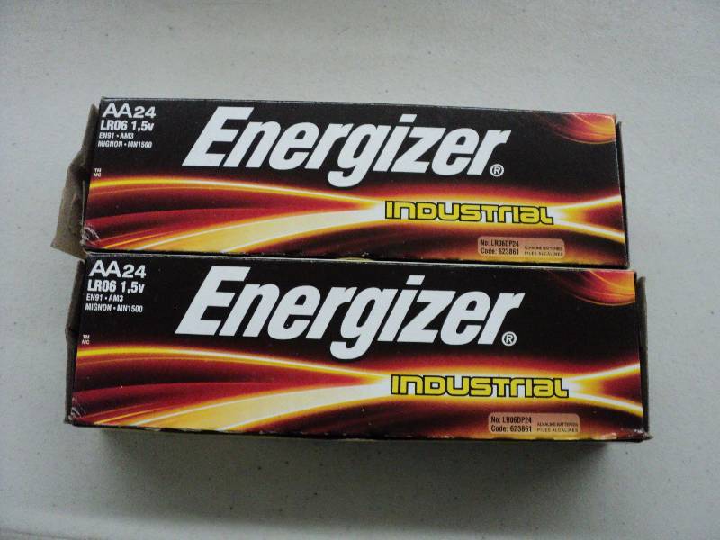 lot 180 image: 48 AA energizer batteries...