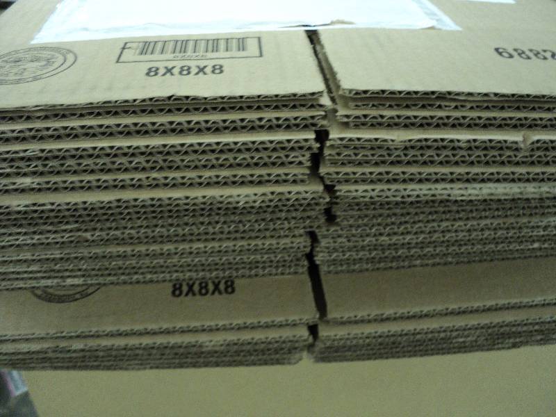lot 189 image: 25 8x8x8 boxes and 30 9.5x5.25x14 b...