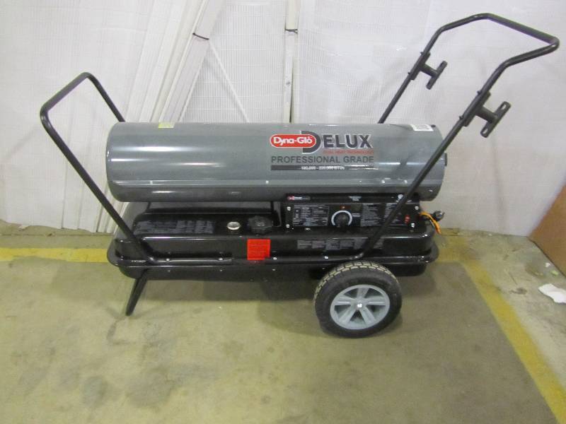 lot 2 image: Dyna-Glo Delux 180K or 220K BTU Kerosene Forced Air Heater