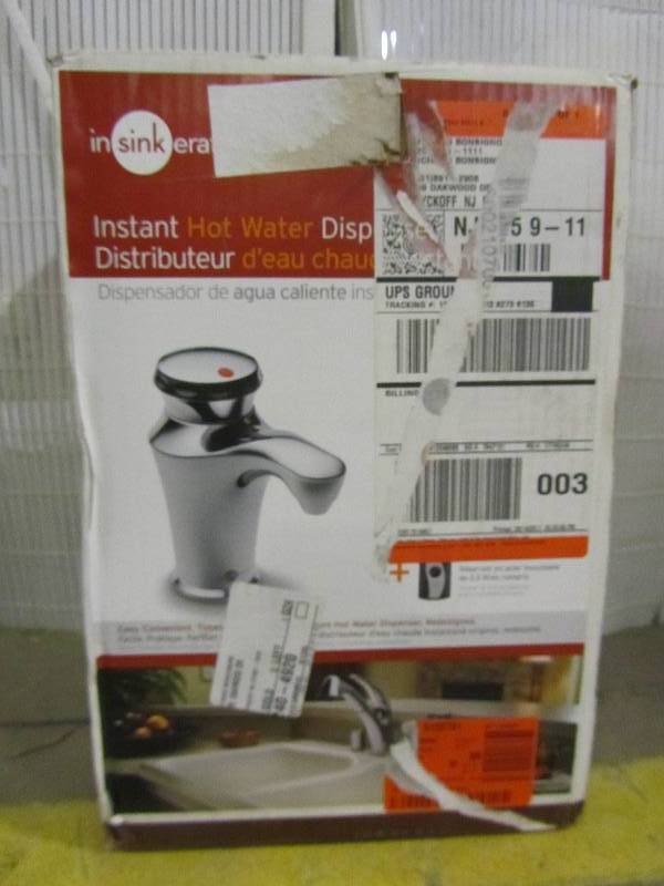 lot 47 image: InSinkErator Invite H-Contour Single-Handle Instant Hot Water Dispenser System in Chrome
