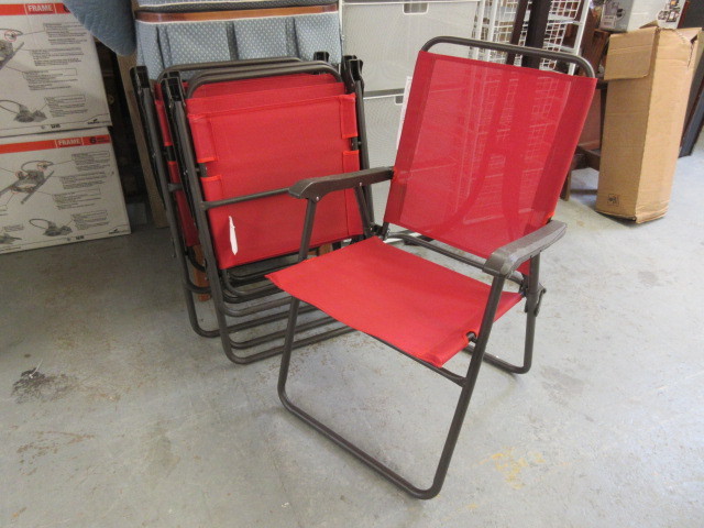lot 833 image: FOLDING LAWN CHAIRS