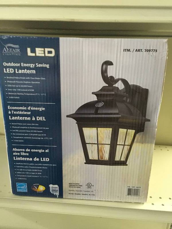 ALTAIR COACH LIGHT F17, MSRP $34.99