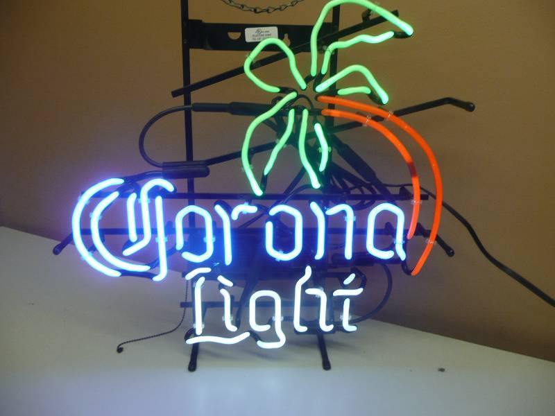 lot 13 image: CORONA LIGHT NEON LIGHT - NICE WORKING CONDITION - APPROX 22 BY 22 - SEE PICTURES
