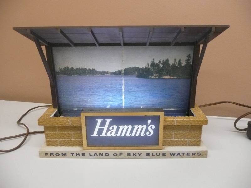 lot 14 image: VINTAGE HAMMS BEER SIGNLIGHT - NICE WORKING CONDITION - APPROX 12 by 10 - SEE PICTURES