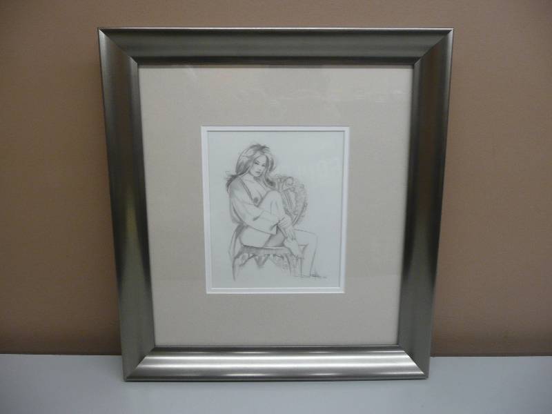 lot 28 image: VINTAGE HAND SKETCH - BEAUTIFUL WOMAN - SIGNED BY ARTIST - PROFESSIONALLY FRAMED - VERY NICE PIECE - APPROX 17 BY 19 - SEE PICTURES