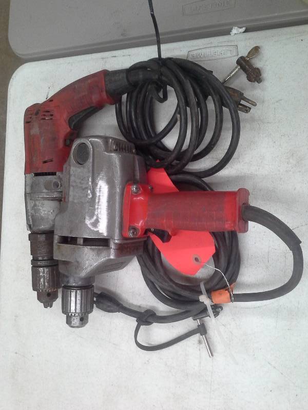 lot 430 image: Set of Milwaukee Power Tools