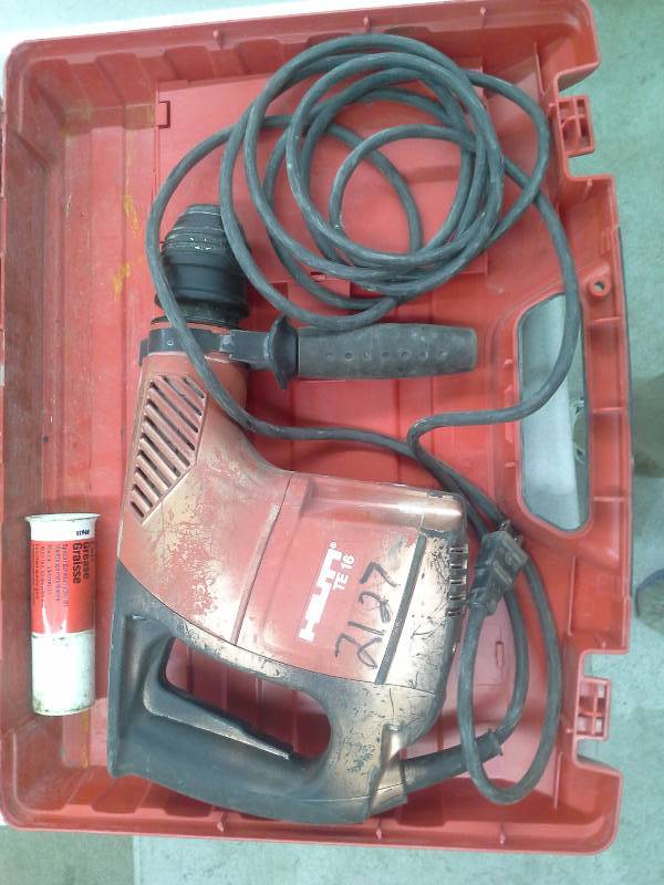 lot 448 image: Hilti TE 16 Hammer Drill