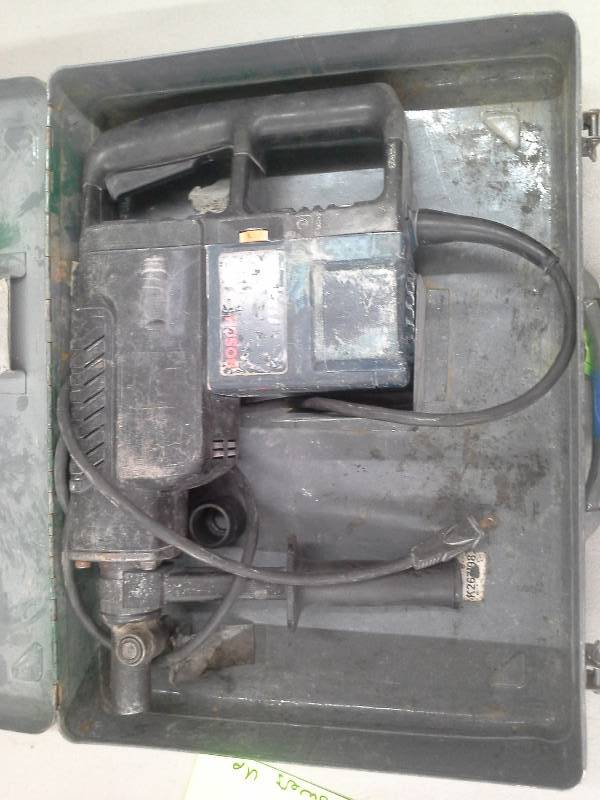 lot 476 image: Bosch 11220EVS Hammer Drill