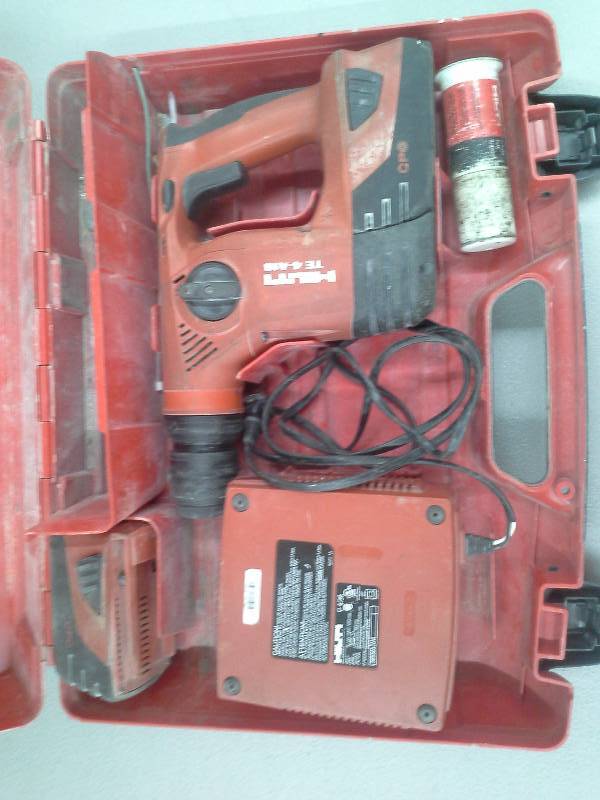 lot 481 image: Hilti TE4-A18 Rotary Hammer Drill