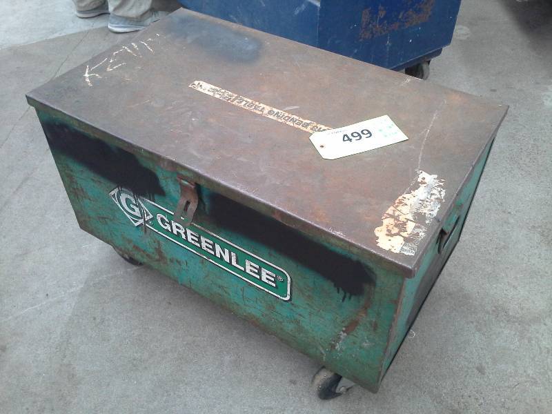 lot 499 image: Greenlee Tool Box