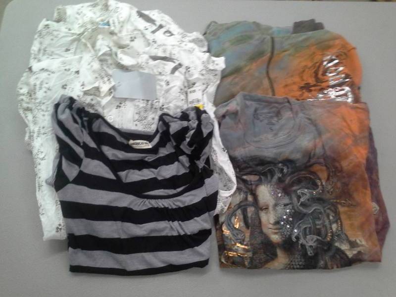 lot 18 image: Clothing Lot