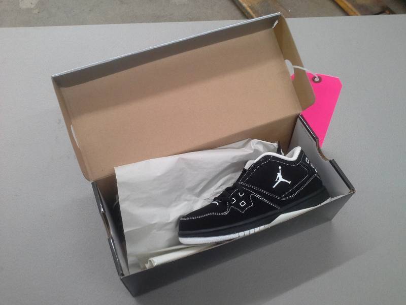 lot 33 image: Kids Jordan Shoes