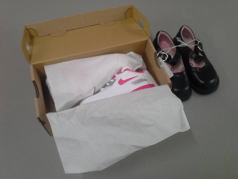 lot 37 image: Girls Shoe Lot