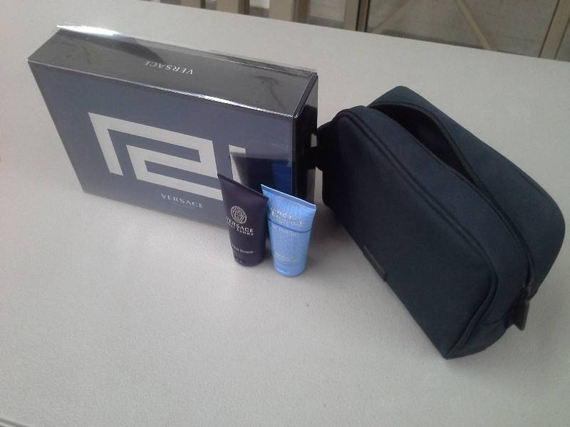 lot 44 image: Mens Cosmetic Lot