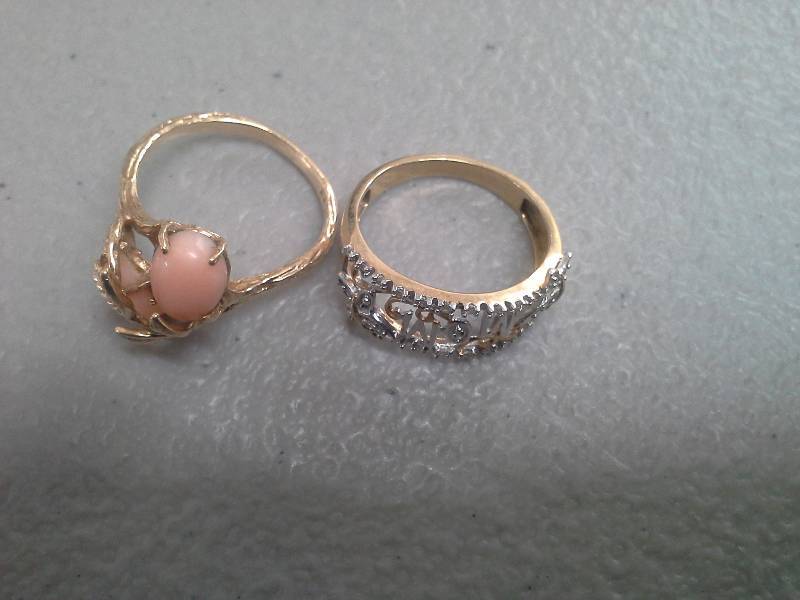 lot 47 image: Pair of Gold rings.