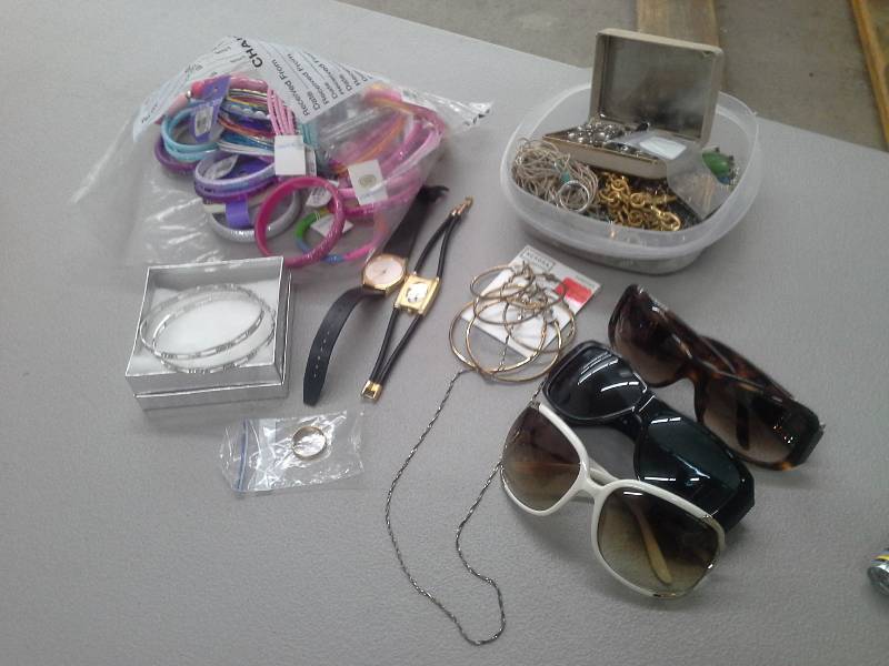 lot 55 image: Womans Accessory Lot