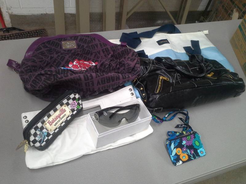 lot 57 image: Purses and Sunglasses