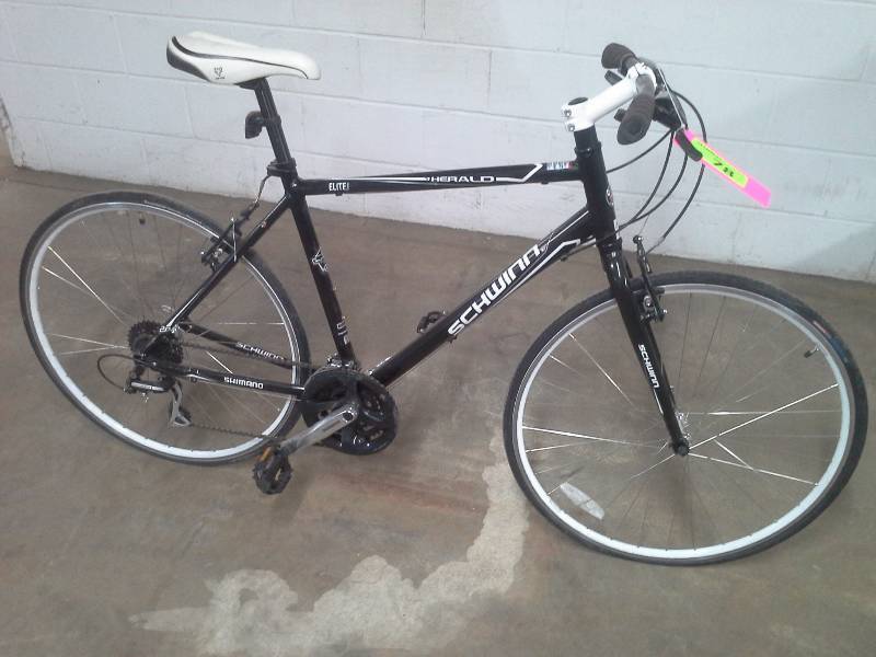lot 78 image: Schwinn Bicycle
