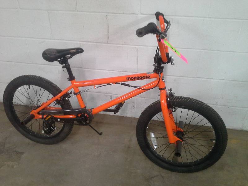 lot 81 image: Mongoose Bicycle