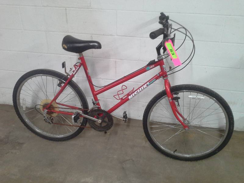 lot 83 image: Nishiki bicycle
