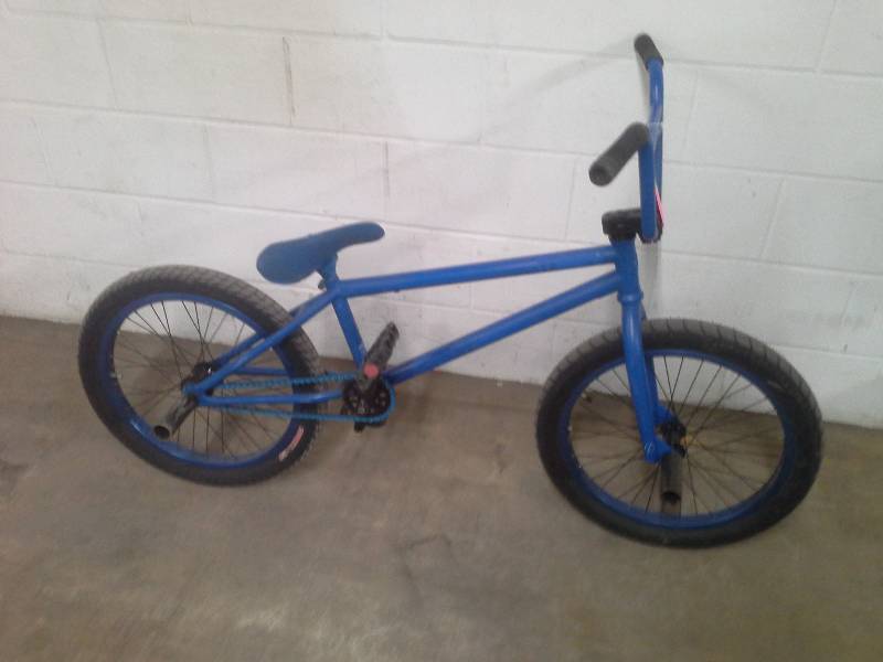 lot 84 image: Bicycle