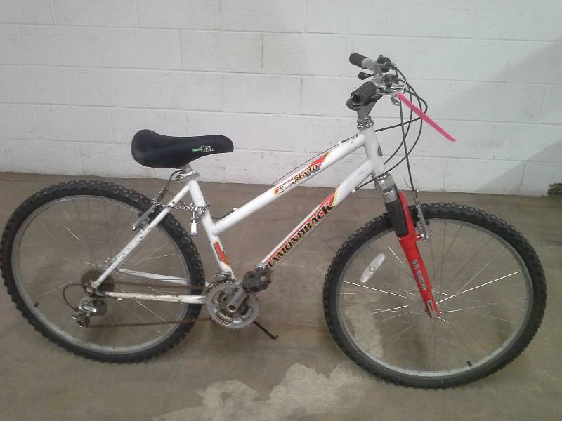 lot 97 image: Diamondback Bicycle