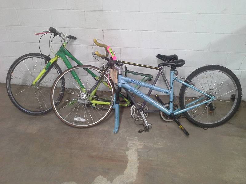 lot 99 image: (3) Bicycle