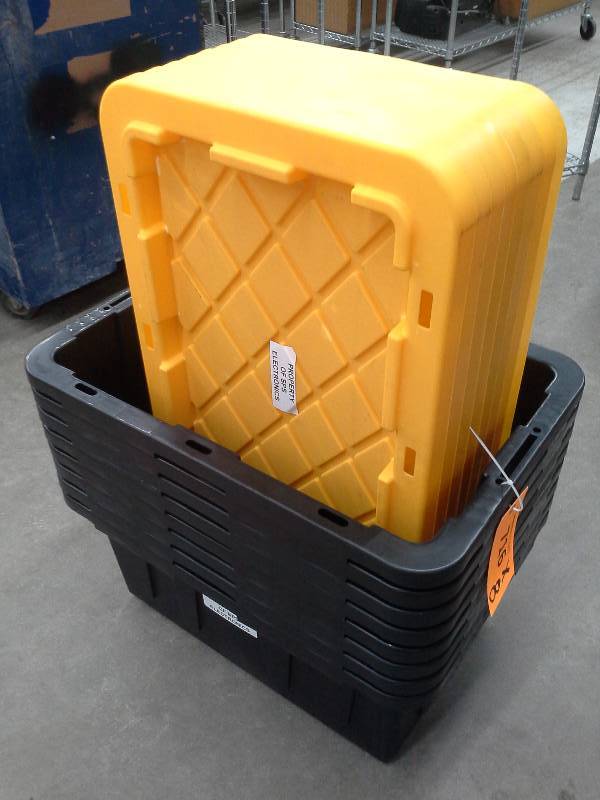 lot 716 image: (8) Plastic Storage Bins