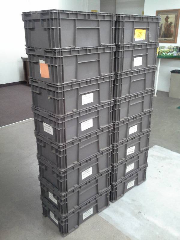 lot 720 image: (24) Buckhorn Stackable Storage Containers