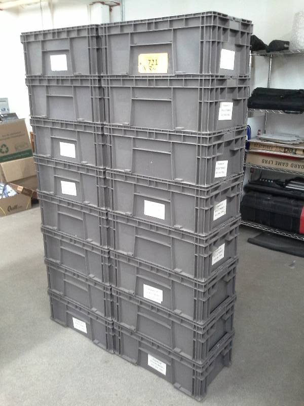 lot 721 image: (24) Buckhorn Stackable Storage Containers