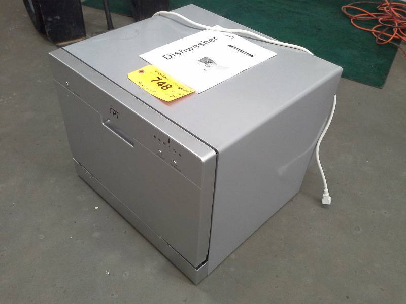 lot 748 image: SPT Counter top dishwasher.