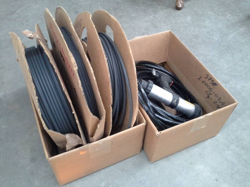 lot 749 image: Pneumatic Applicator and Shrink Tubing
