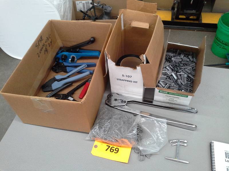 lot 769 image: Hand tool lot