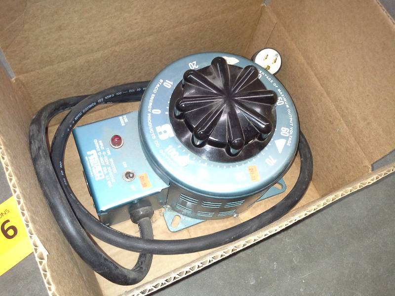 lot 776 image: Staco Variable Transformer