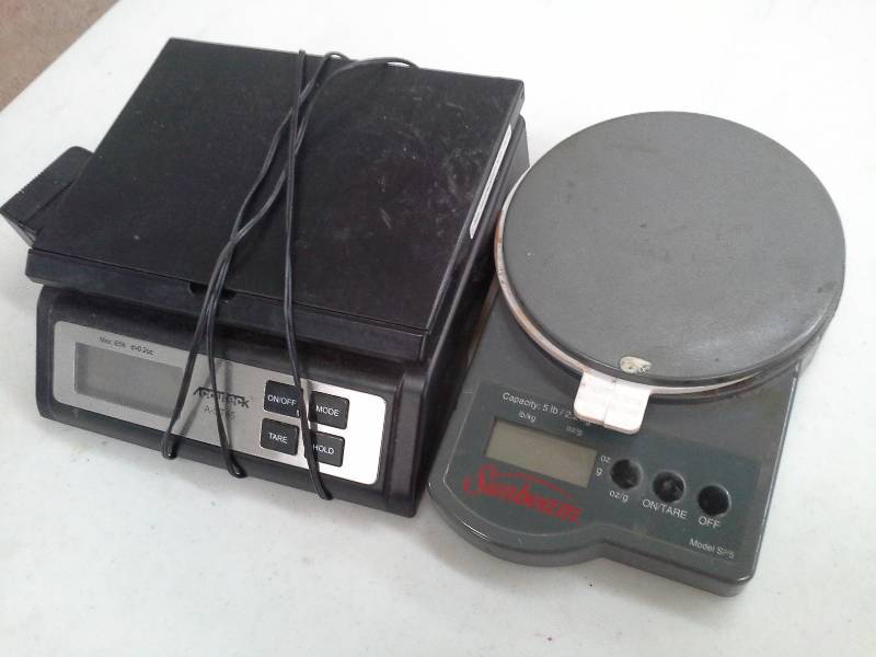 lot 785 image: Set of Scales