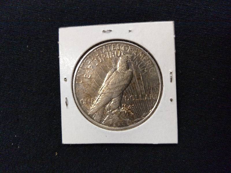 1922 D Peace Silver Dollar...